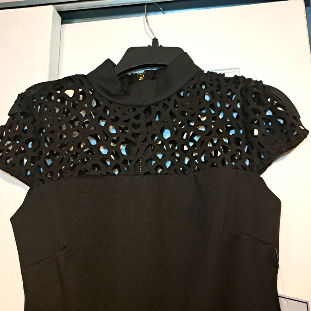 Blk cut out formal dress sz 4
